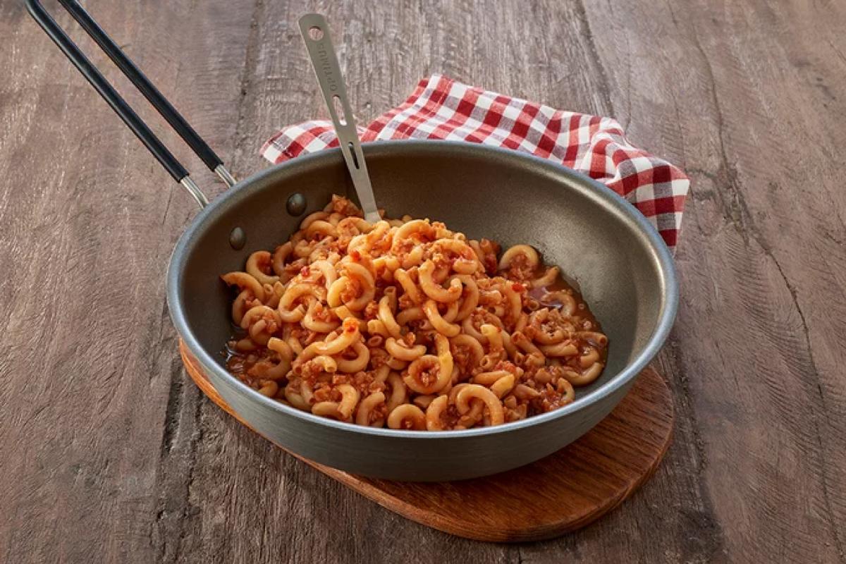 Trek 'n Eat Pasta with Vegetarian Bolognese